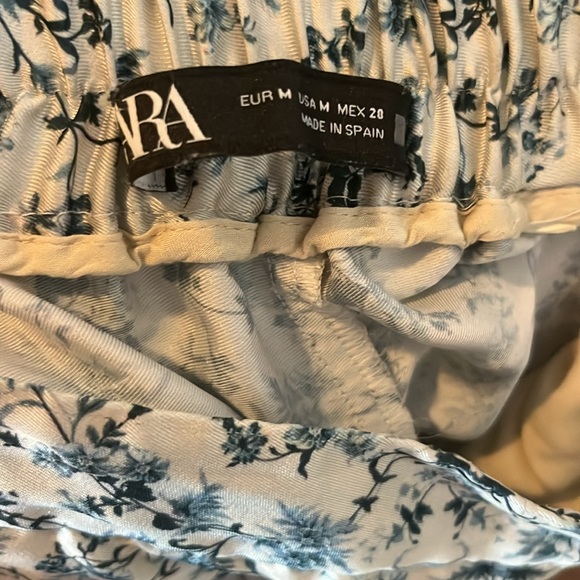 Zara Silk Pants - Picture 4 of 4